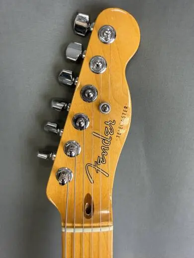 FenderAmerican Deluxe Ash Telecaster - 10-1702-750 2