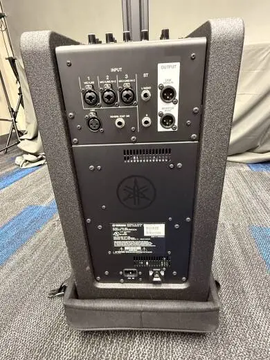 Yamaha - STAGEPAS 1K 2