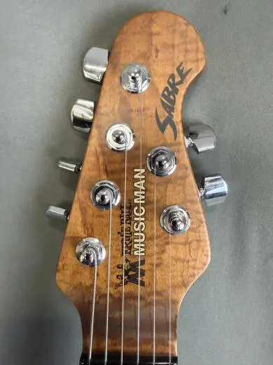 Ernie Ball Music Man - 812-TAB-R1-00 2