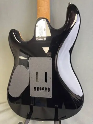 Ernie Ball Music Man - 812-TAB-R1-00 2