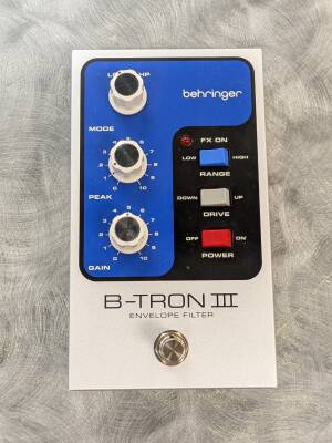 Behringer B-TRON III Vintage Auto-Wah Envelope Filter Behringer B-TRON III Vintage Auto-Wah Envelope Filter