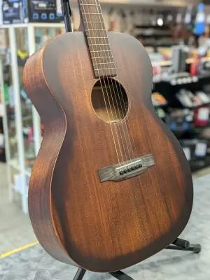 Martin Guitars - 000-15M SM 2