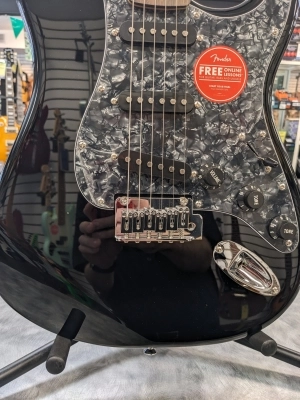 Squier - 037-8005-506 4