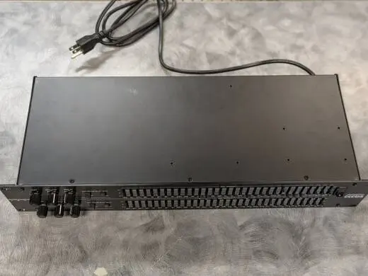 ART Pro Audio - EQ355 2