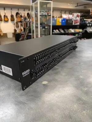 ART Pro Audio - EQ355 2