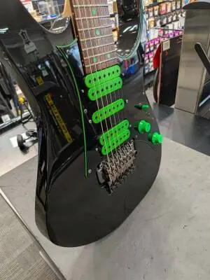 Ibanez - UV70PBK 2