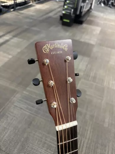 Martin Guitars - D-15E 3