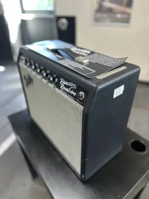 Fender - 217-2000-000 2