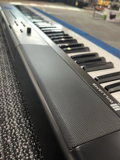Williams Pianos - LEGATO III 2