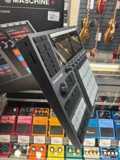Native Instruments - MASCHINE PLUS 2
