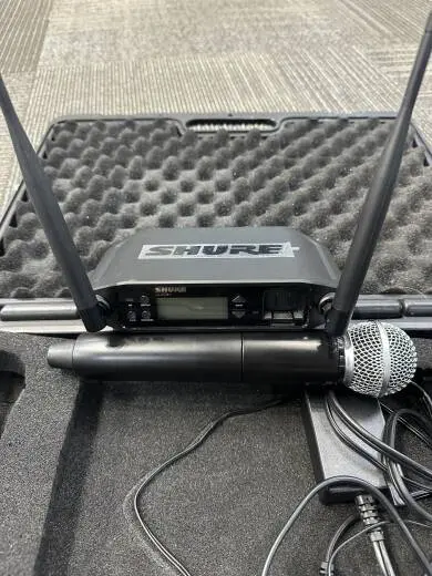 Shure - GLXD24+/SM58 2