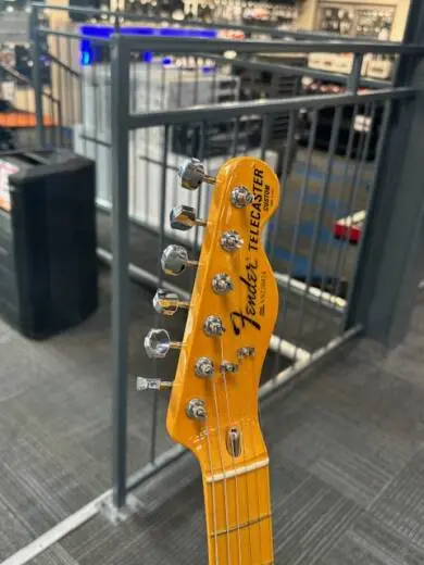 Fender - 011-0442-815 2