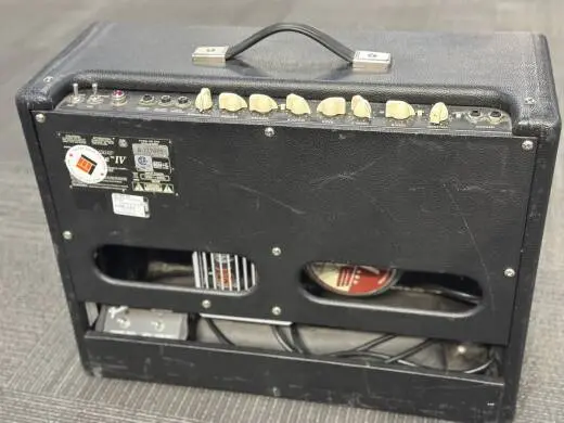 Fender - 223-1200-000 2