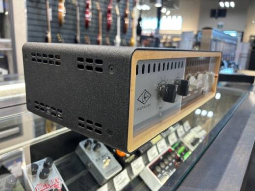 Universal Audio OX Amp Top Box | Long & McQuade