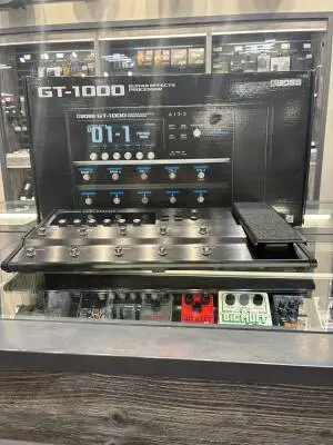 BOSS - GT-1000 2