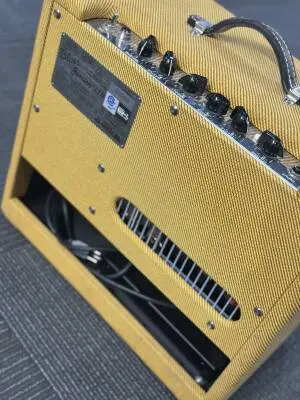 Store Special Product - Fender - 021-3205-700