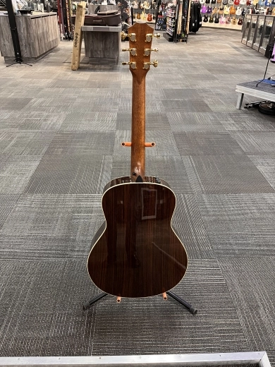 Taylor Guitars - GT811E 2