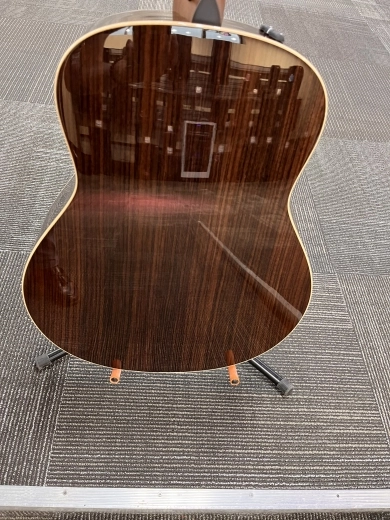 Taylor Guitars - GT811E 4