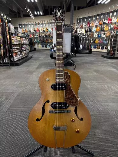 Godin Guitars - G51519