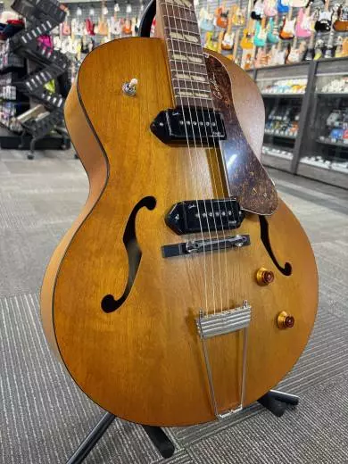 Godin Guitars - G51519 2