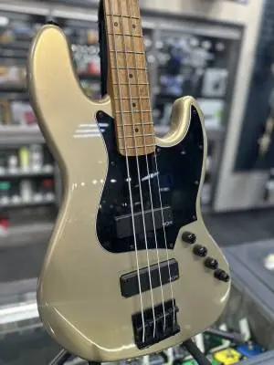 Squier - 037-0451-544 2