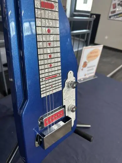 Gretsch Guitars - 251-5902-570 2