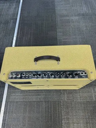 Fender - 223-2200-000 2