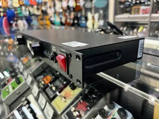 ART Pro Audio - SP4X4 2