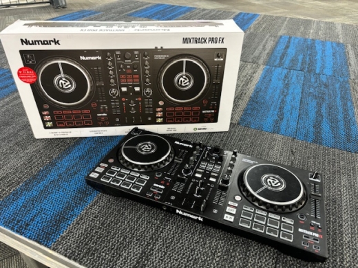 Numark - MIXTRACK PRO FX