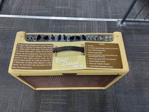 Fender - 223-2200-000 2