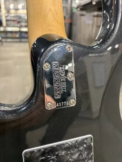 Silhouette HSH Tremolo 5