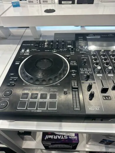 Pioneer DJ - XDJ-XZ 2