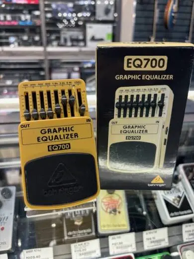 Behringer - EQ700