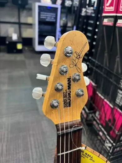 MUSIC MAN JP6 2