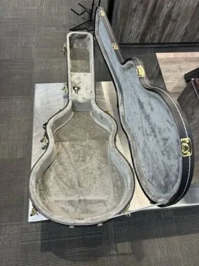 FENDER ACOUSTIC HARDCASE 2