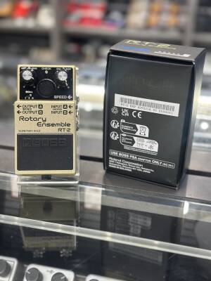 BOSS Rotary Ensemble Pedal | Long & McQuade