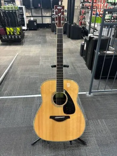 Yamaha - FG830 2