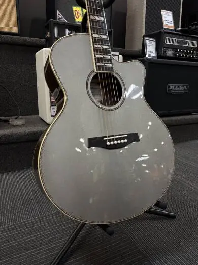 Godin Guitars - G53360 2