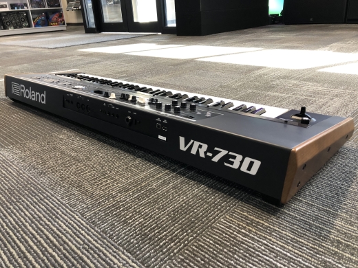 Gear Hunter | Roland - VR-730