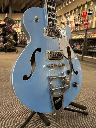 Godin Guitars - G51595 2