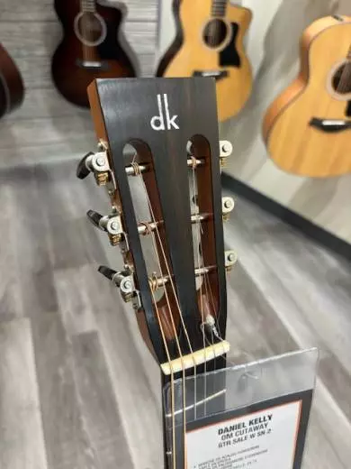 Daniel Kelly OM Cutaway w/ Case 2