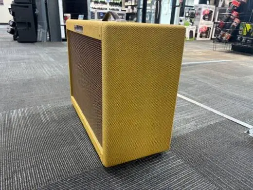 Fender - 223-1010-700 2