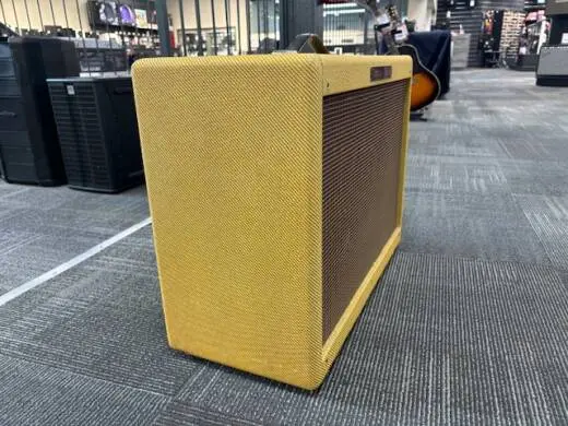 Fender - 223-1010-700 2