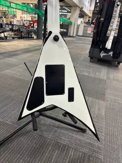 JACKSON MIJ RR24 WHITE W/ BLK BEVELS 2