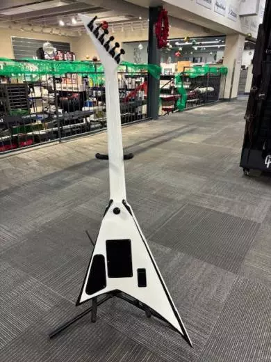 JACKSON MIJ RR24 WHITE W/ BLK BEVELS 2