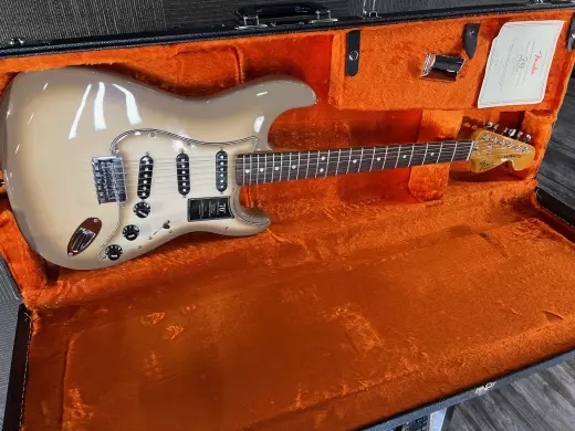 Fender - 014-7030-888 2