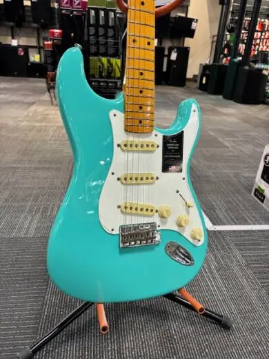 Store Special Product - Fender - 011-0232-849