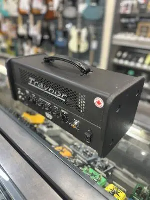 Traynor - YBA100 2