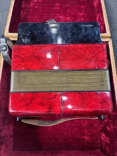 Hohner Corso Red GC 2