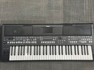 Yamaha PSRSX600 61-Key Arranger Workstation